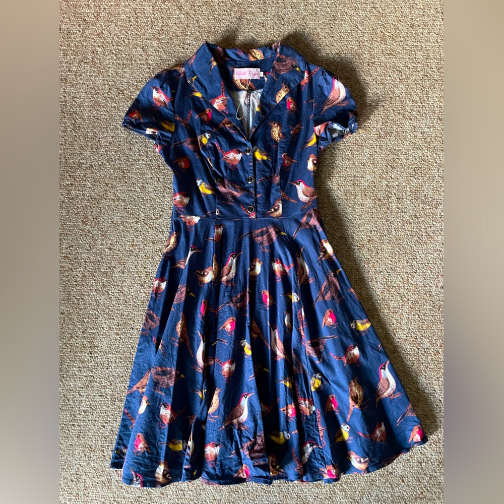 Vintage dress with bird pattern!